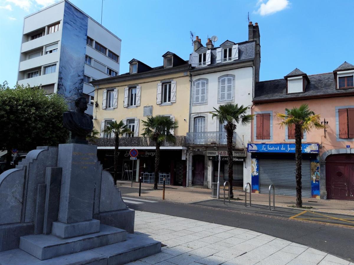 Appartement Hypercentre Tarbes - 2 Grandes Chambres 外观 照片