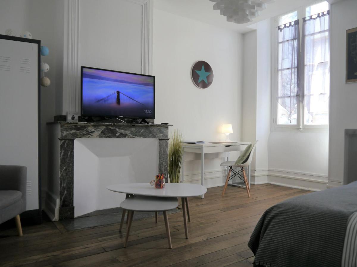 Appartement Hypercentre Tarbes - 2 Grandes Chambres 外观 照片